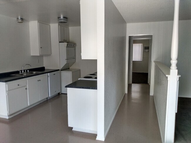 Kitchen and hallway - 2533 Price Dr