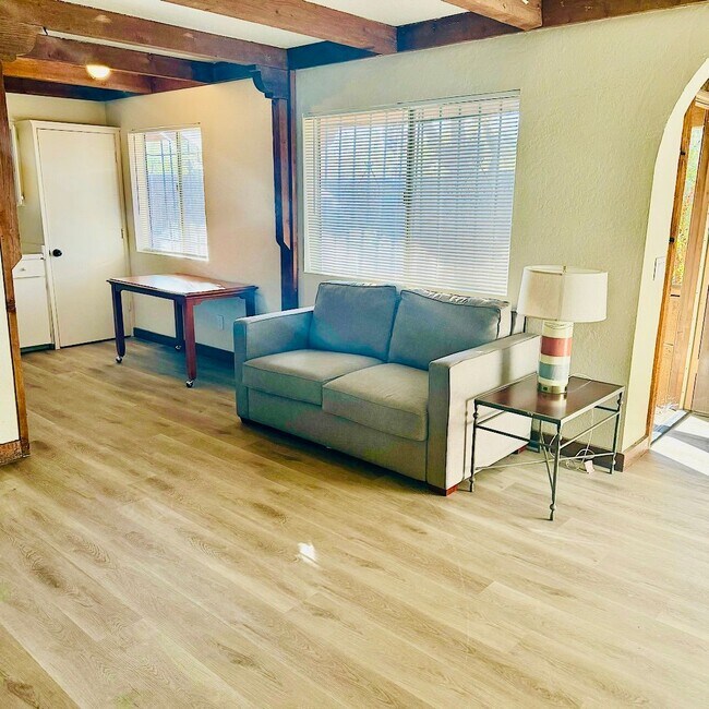 Foto del edificio - Tucson Warren