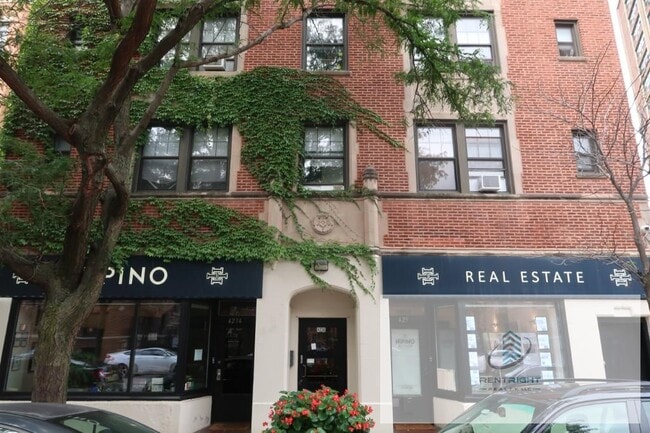 Foto del edificio - 4236 N Broadway