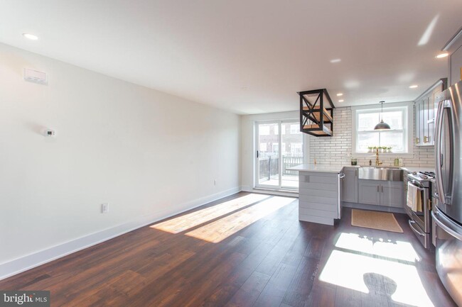 Foto del edificio - 1630 Packer Ave