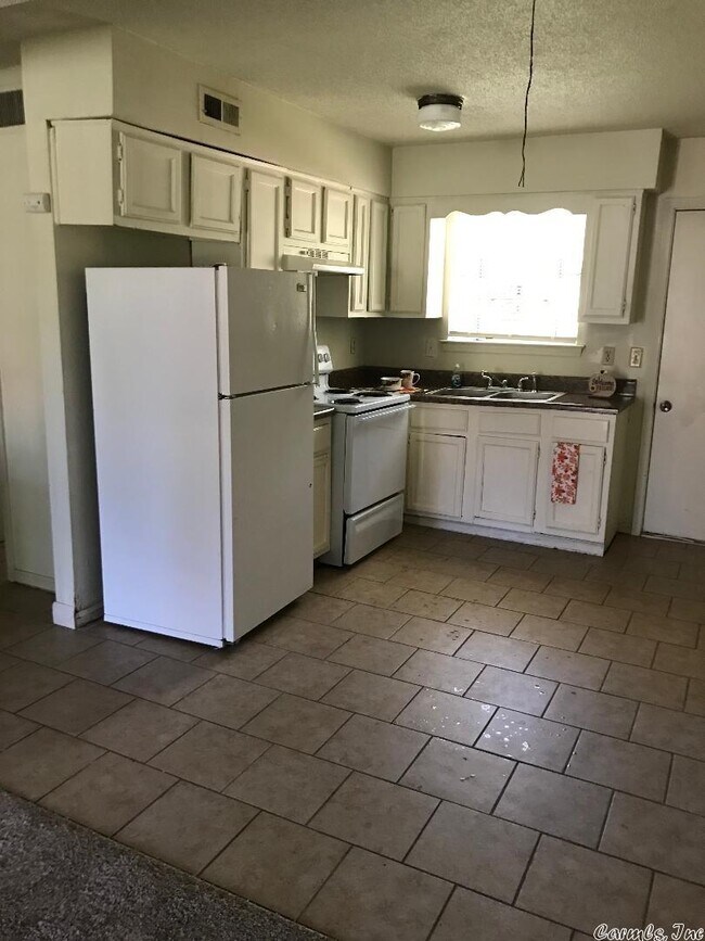 13000 Quail Creek Rd, Little Rock, AR 72206 Condo for Rent in Little