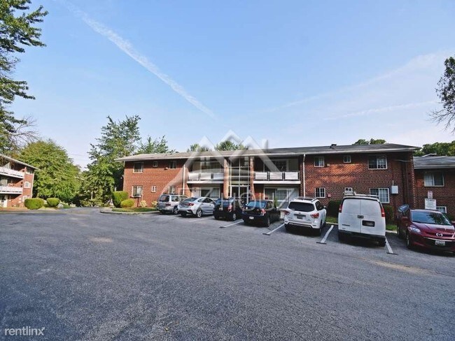 Foto del edificio - 1629 Ingleside Ave