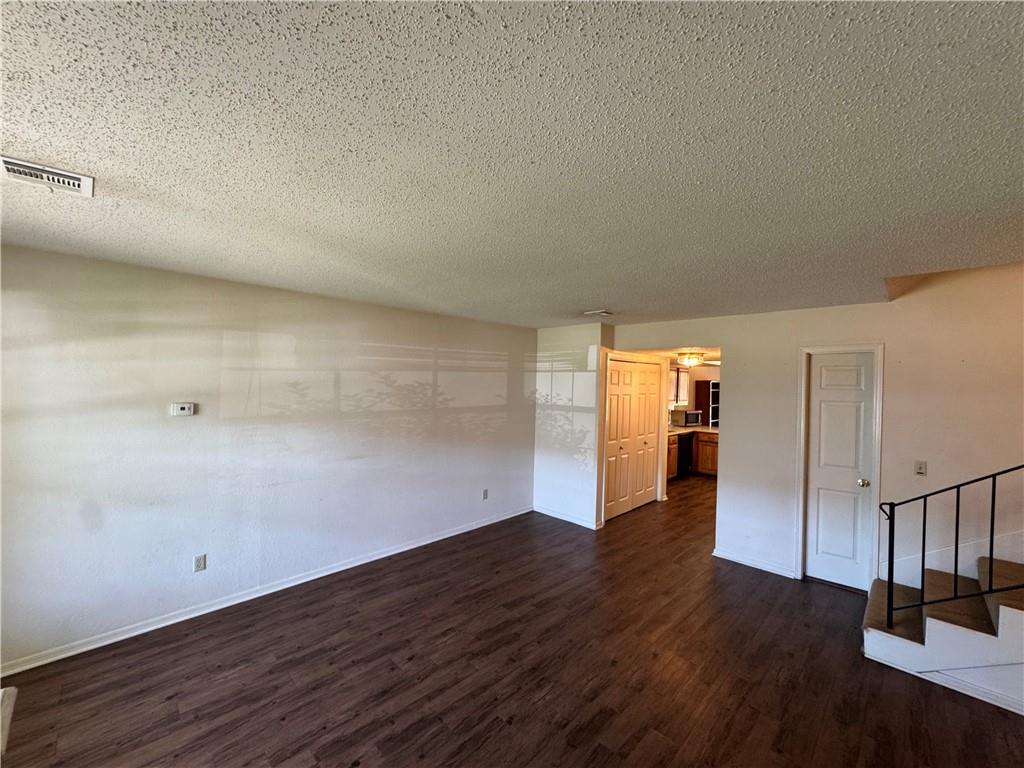 Foto principal - 321 S 11th Pl