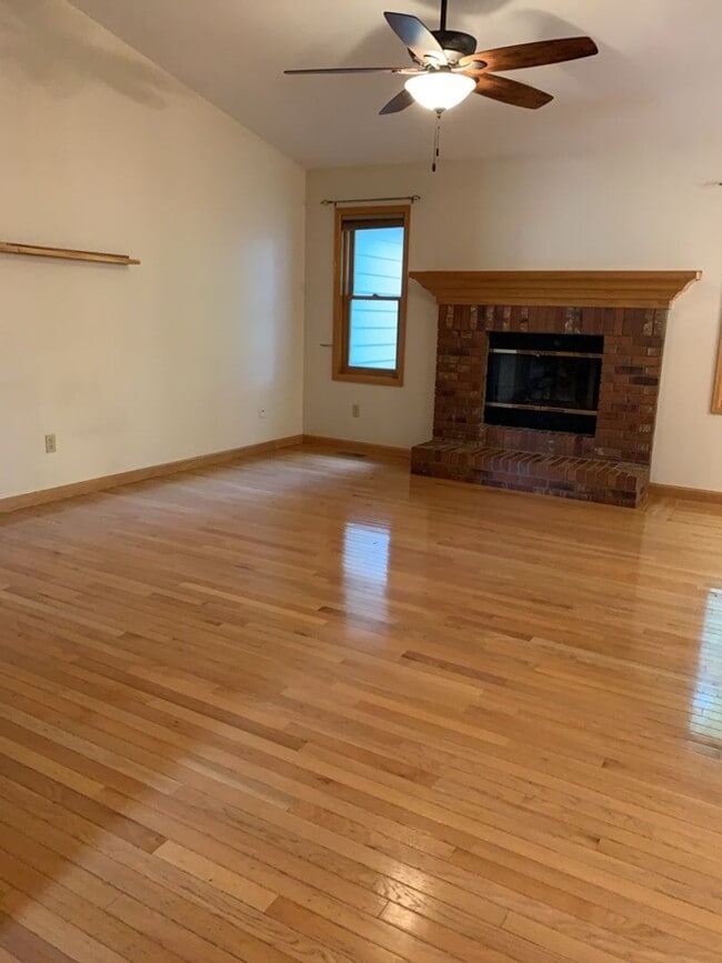 Building Photo - West-Side Gem! Sprawling Single-Family Home w/ Finished Basement