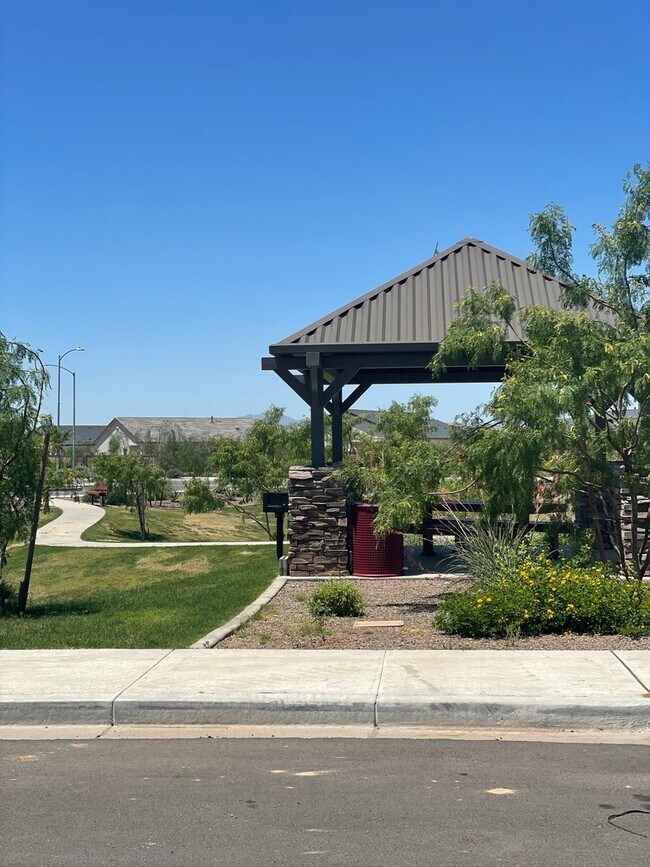 Building Photo - 21553 N 102nd Dr