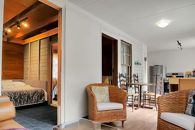 Foto del edificio - 7951 Doar Rd