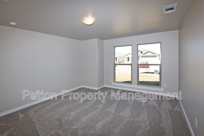 Building Photo - 1539 Lullwater Rd