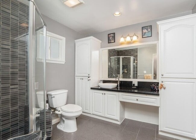 Foto del edificio - Single-Story 3BR Home with Permitted ADU, Private Yard & Cul-De-Sac Location – Van Nuys