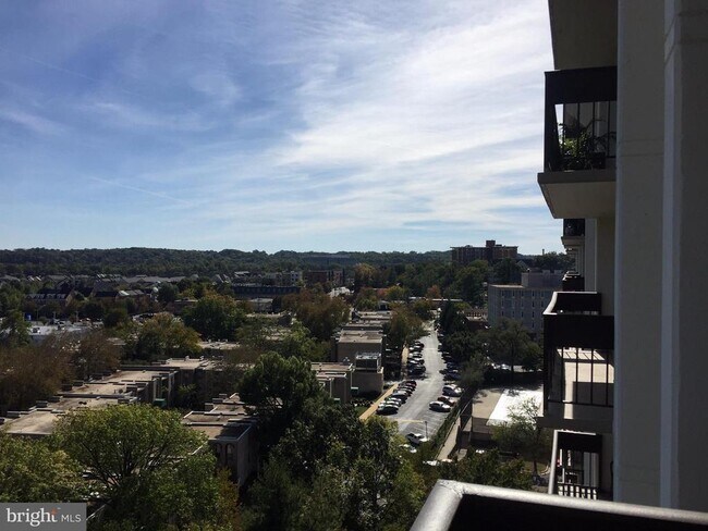 Foto del edificio - 5300 Holmes Run Pkwy