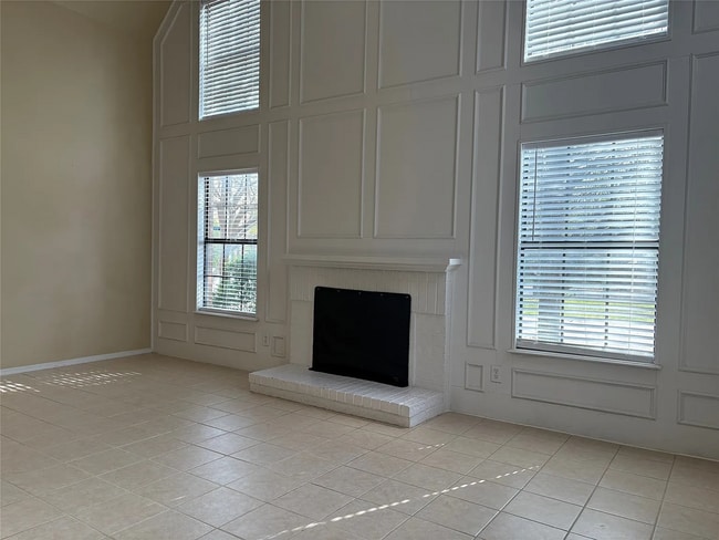 Building Photo - 500 Button Willow Ct