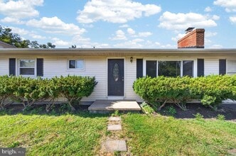 Building Photo - 45448 Mallard St