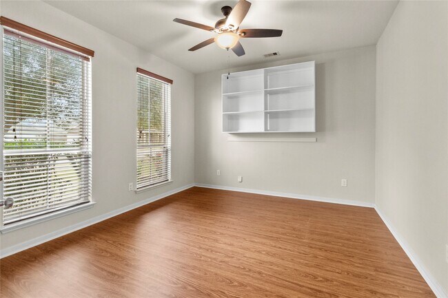 Foto del edificio - 3202 Dogwood Knoll Trail