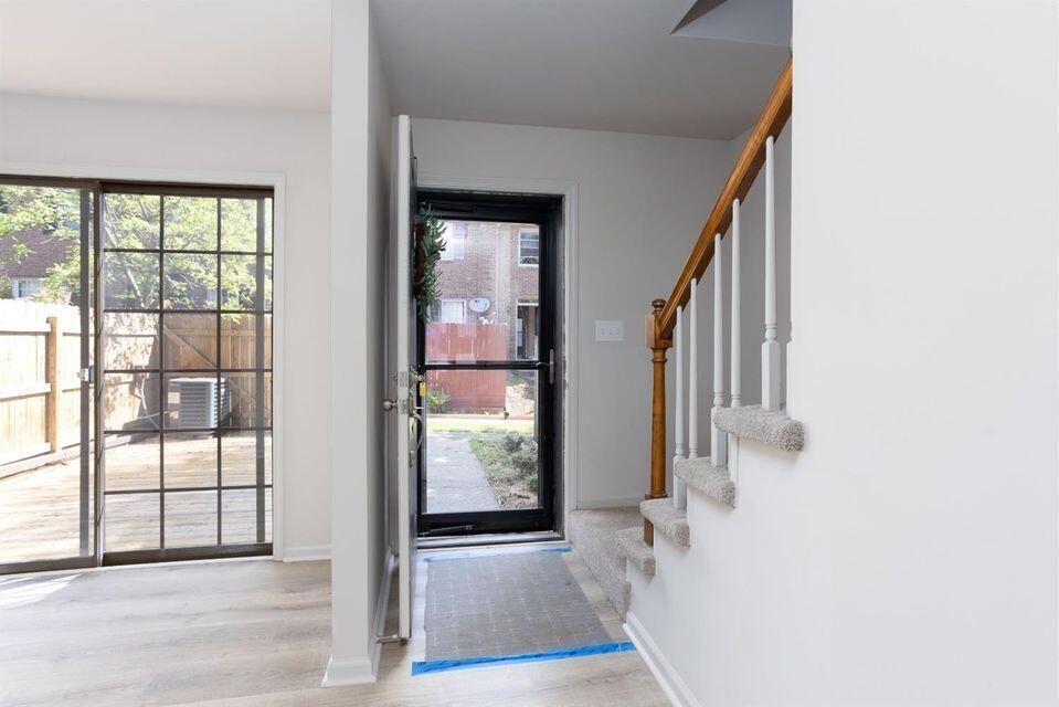 Primary Photo - 305 Bainbridge Dr