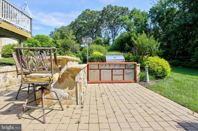 Foto del edificio - 5 Honey Spring Ct