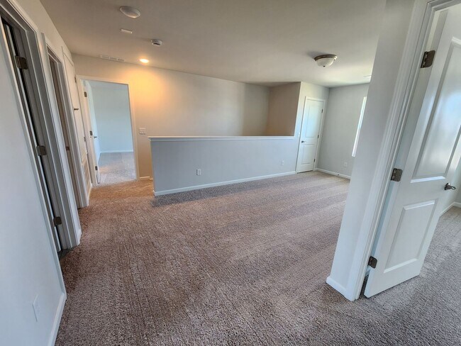 Building Photo - 4511 Jackie Retreat Dr