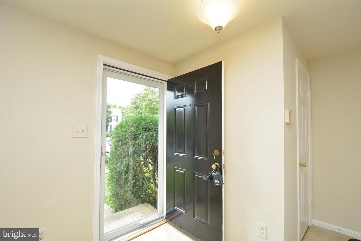 Foto principal - 6603 Briarleigh Way