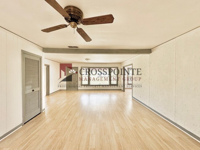 Building Photo - Available! 3/1.5 Single-Family Home in Tyler!