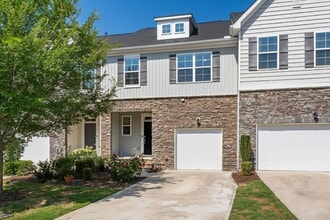 Building Photo - 1302 Southpoint Trl