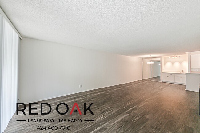 Foto del edificio - ~3 Weeks FREE~ Stunning Two Bedroom with P...
