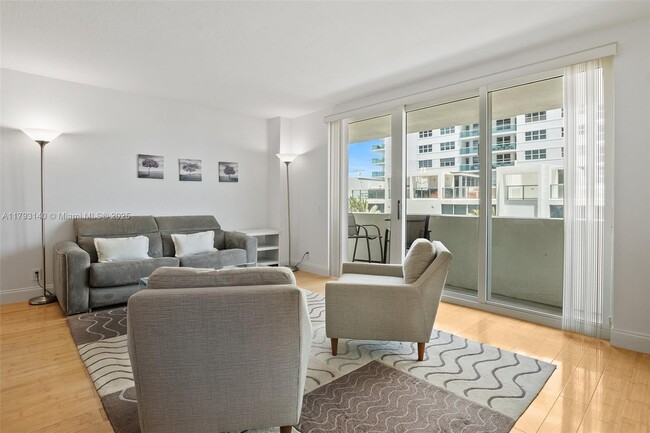 Building Photo - 9499 Collins Ave