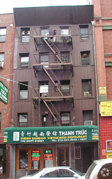 Building Photo - 100 Mott St 2nd Floor