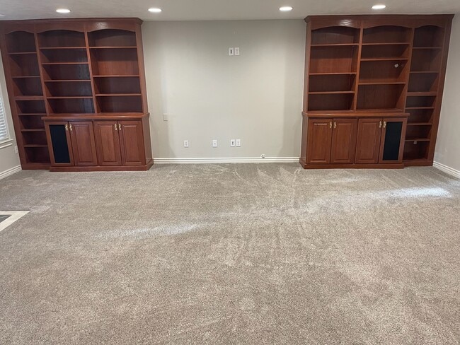 Building Photo - 163 N Stone Mountain Dr