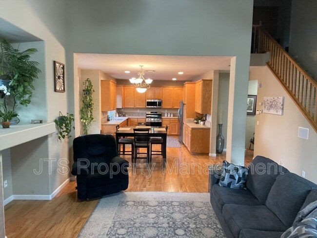Building Photo - 3232 Balada Way