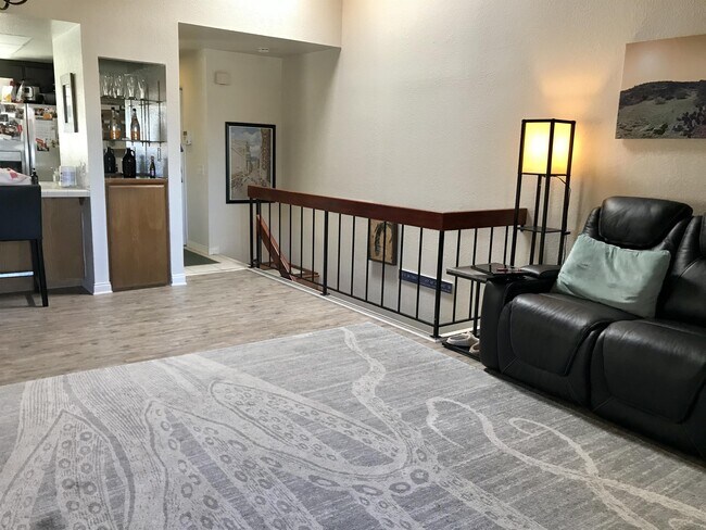 Foto del edificio - 4548 W Point Loma Blvd