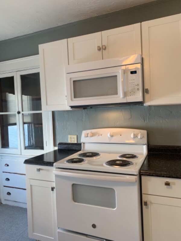 Building Photo - 43 Park Terrace Rd