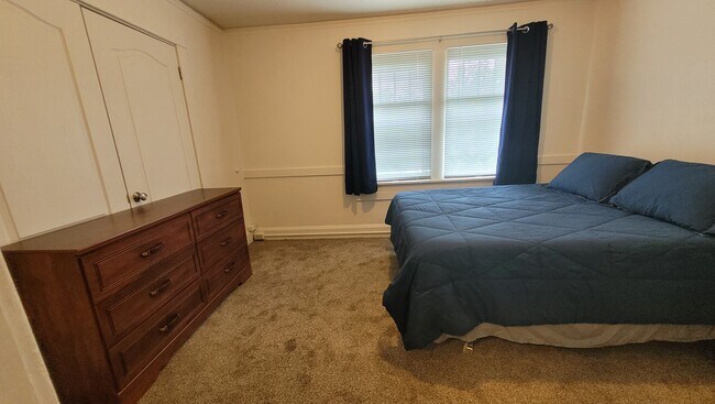 Dormitorio 2 - 106 12th St N