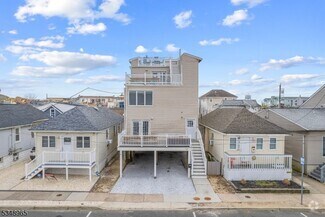 Building Photo - 129 Franklin Ave