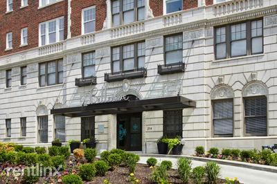 Building Photo - 214 E Armour Blvd