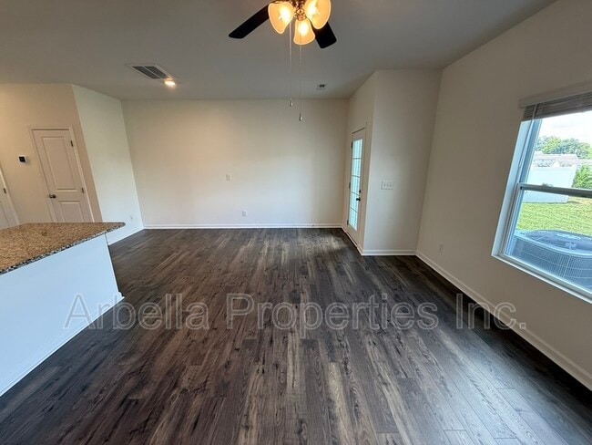 Building Photo - 30 Moon Rock Ct