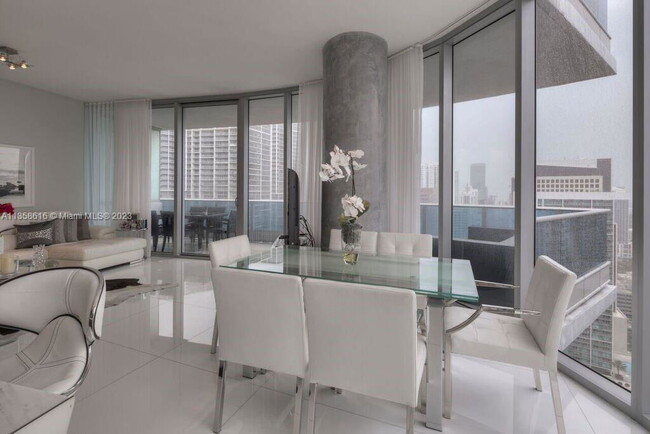 Foto del edificio - 200 Biscayne Blvd Way