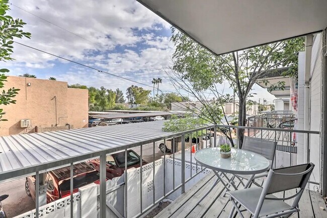 Foto del edificio - 7720 E Heatherbrae Ave