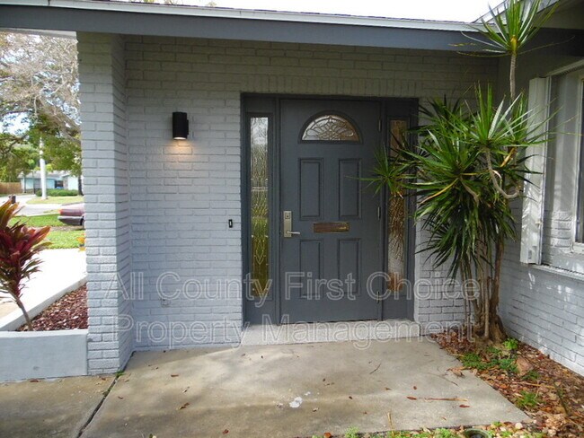 Building Photo - 509 Lewis Blvd SE