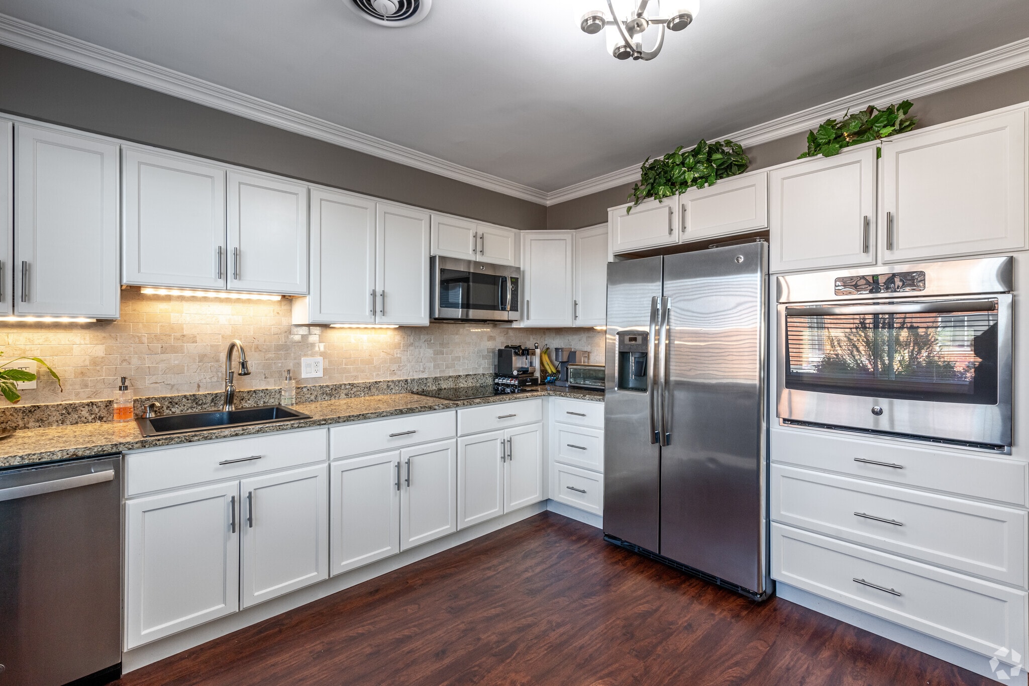 Blair House Apartments – photo 1