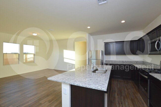 Building Photo - 473 W Mammoth Cave Dr