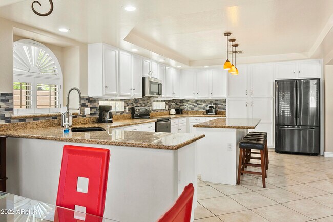 Building Photo - 7340 W Bronco Trail