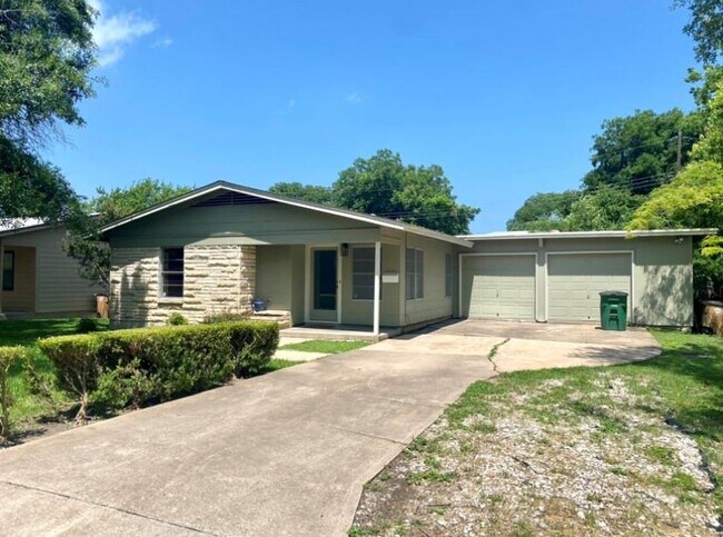 Foto del edificio - 7506 St Louis St