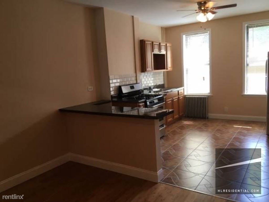 Primary Photo - 5730 Catalpa Ave