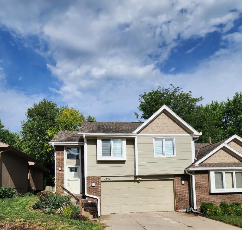 4724 N 111th Cir Unit 1, Omaha, NE 68164 Room for Rent in Omaha, NE