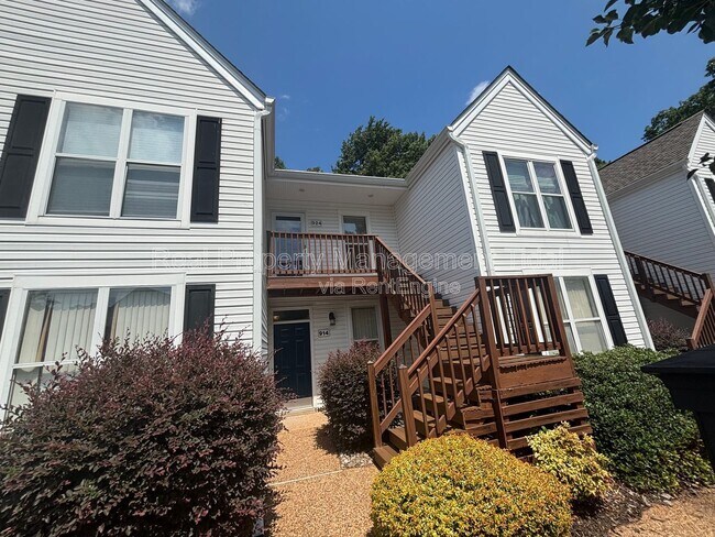 Foto del edificio - 924 Ironwood Dr