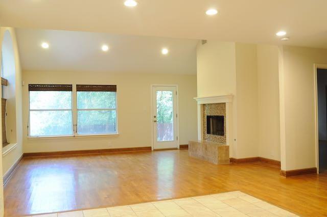 Foto del edificio - 8502 Tyhurst Dr