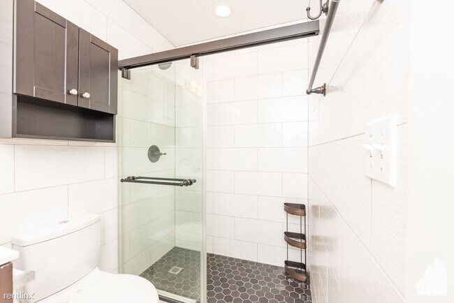 Foto del edificio - 2 br, 1 bath Condo - 1501 N Bosworth Ave