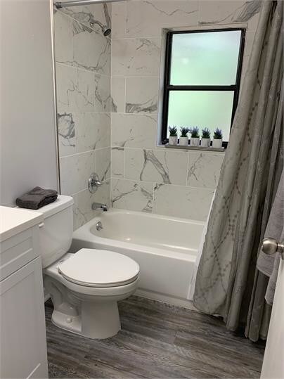 Building Photo - 3500 SW 29th Terrace