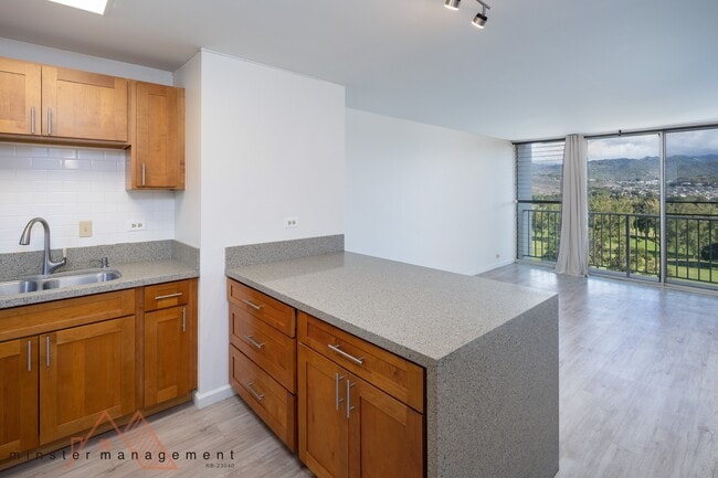 Foto del edificio - 949 Ala Nanala St