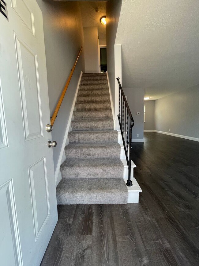 Foto del edificio - Bexvie Village Townhomes