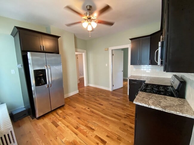 Building Photo - 51 Pearl St