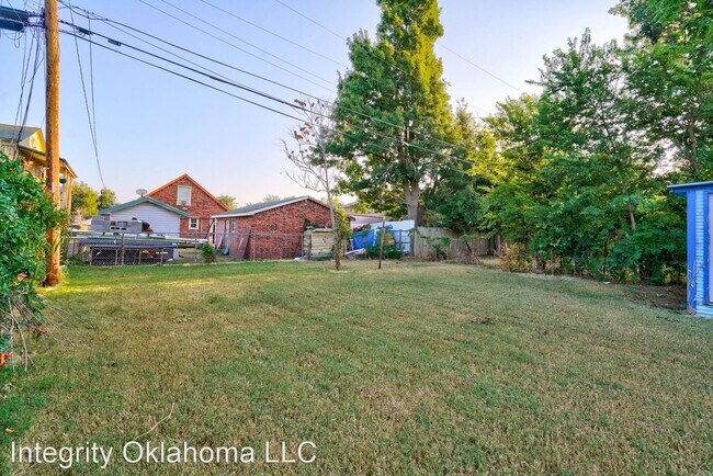 Building Photo - 3 br, 2 bath House - 1927 Northwest 14th S...